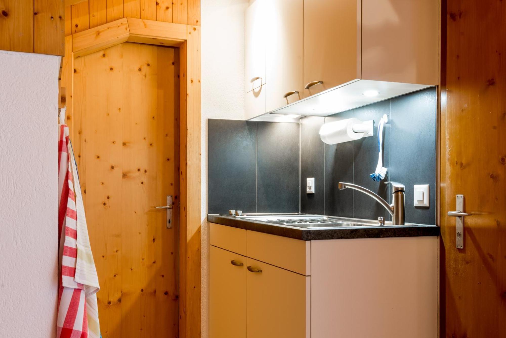 Haus Avalanche Daire Saas Fee Oda fotoğraf