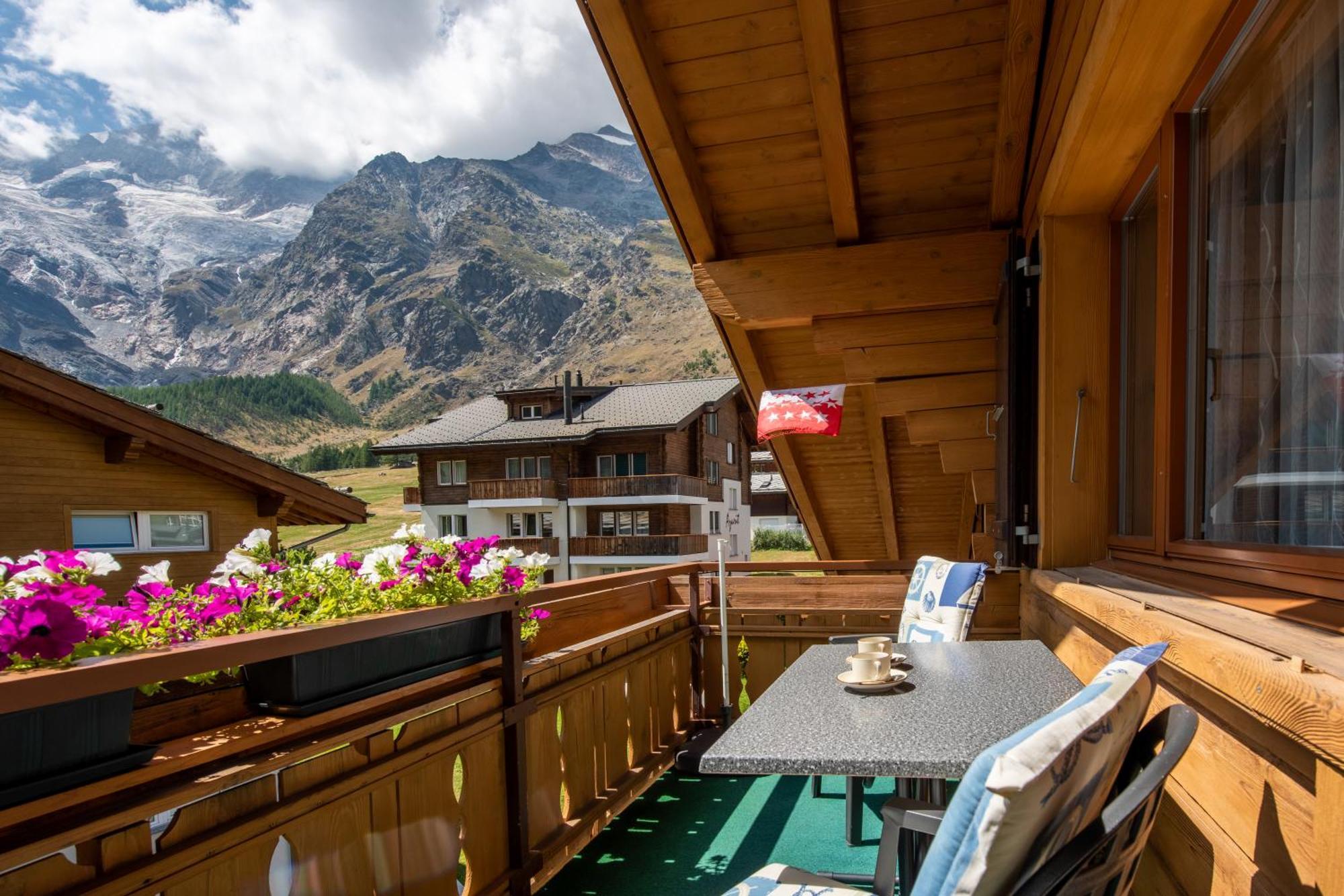 Haus Avalanche Daire Saas Fee Oda fotoğraf