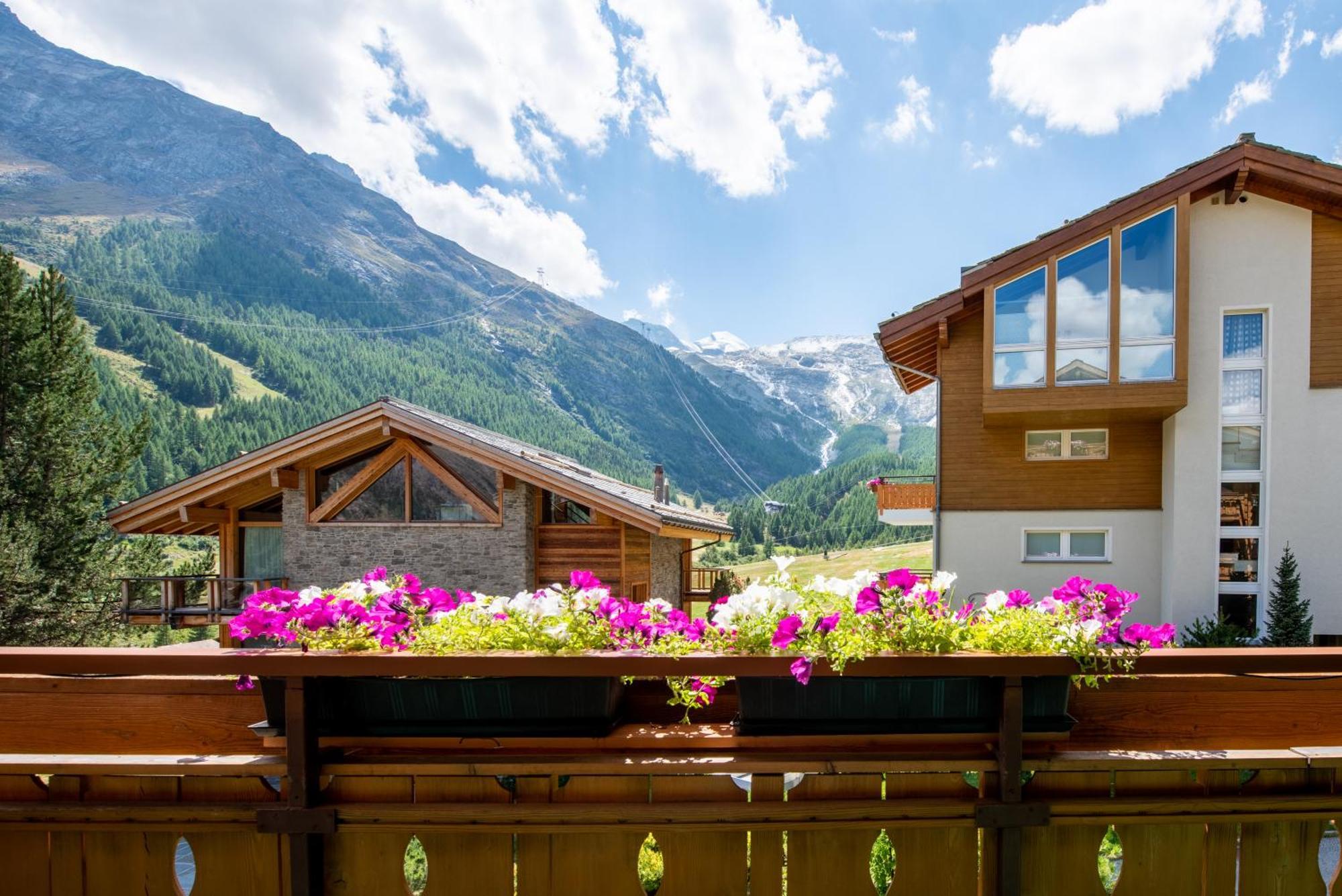 Haus Avalanche Daire Saas Fee Oda fotoğraf