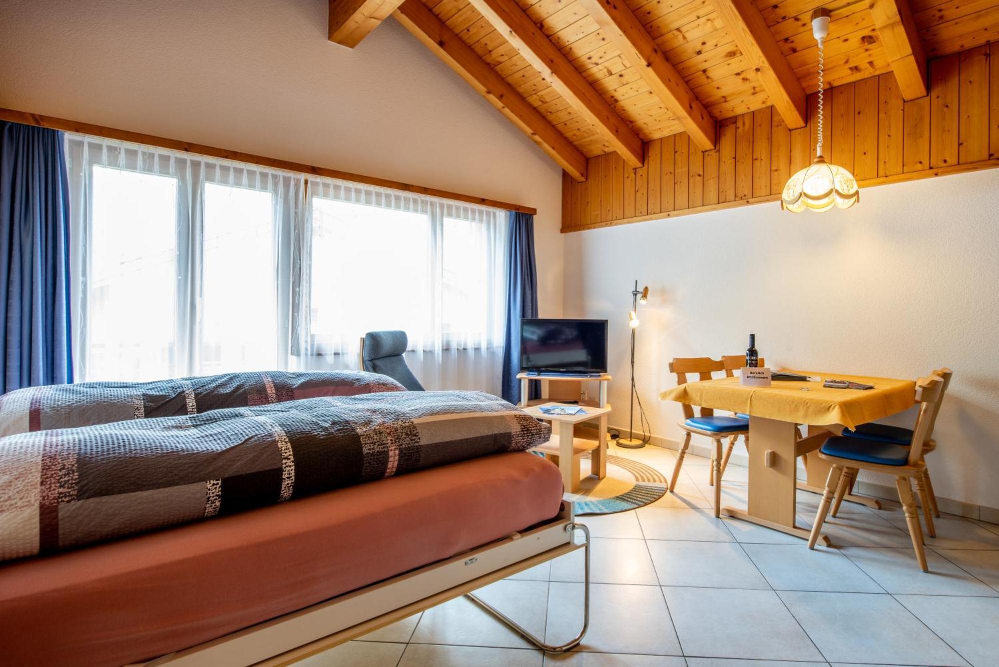 Haus Avalanche Daire Saas Fee Oda fotoğraf