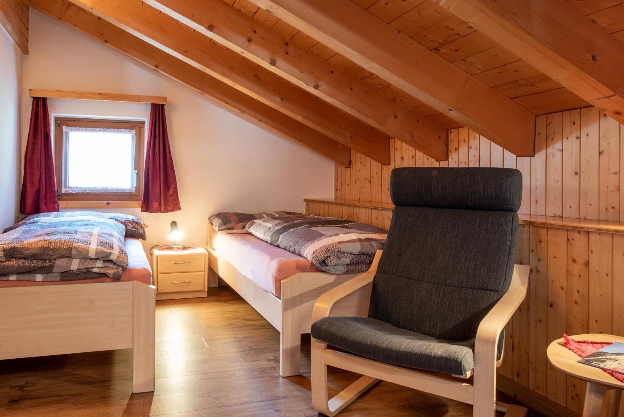 Haus Avalanche Daire Saas Fee Oda fotoğraf